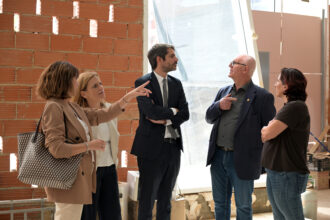 El ministro Urtasun ha visitado localidades afectadas por la DANA.