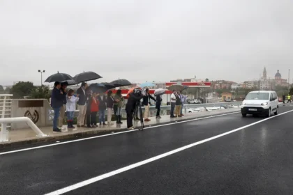 Cheste recupera la conexión con la A-3 tras apertura del Puente de la Memoria 7 Primervehiculo