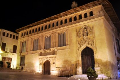 La Comissió Mixta de Patrimoni aprova onze noves actuacions al nucli antic de Xàtiva 3 Hospital vell de Xàtiva, al centre històric.