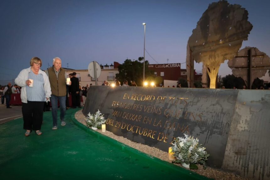 Torrent rinde homenaje a las víctimas de la dana con un monumento conmemorativo ante el primer aniversario de la catástrofe 1 Torrent ya cuenta con un monumento de homenaje a las víctimas de la dana del 29-O.