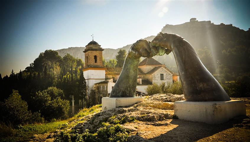 El ple de Xàtiva aprova el principi d'acord amb l'església per recuperar els 8.000 metres de sòl públic que s'havia immatriculat 1 Mirador del Bellveret de Xàtiva.