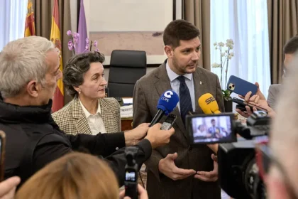 251124frances2511240992