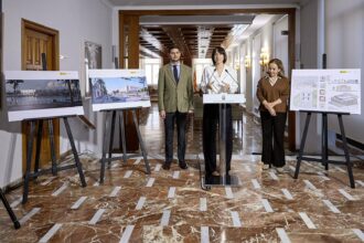 La ministra Diana Morant, durant la presentació del projecte del centre d'investigació a Gandia.