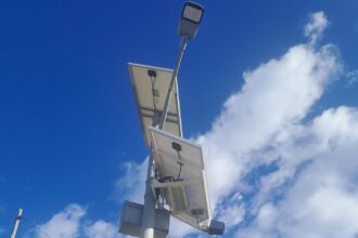 Una de les càmeres instal·lades als accessos del Carraixet a Xàtiva.