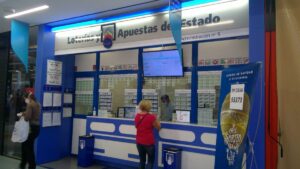 El 60649 reparte un quinto premio en Torrevieja 9 32590E3