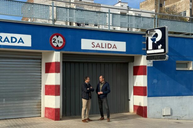 Parking en el centro de Chiva