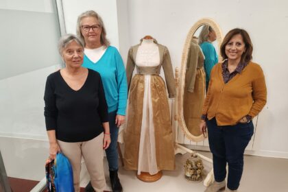 La exposición se puede visitar en la Biblioteca de Canet.