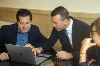 AlcaldedeGuadassuarfotoAbulaila3