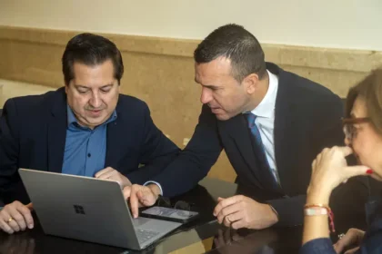 AlcaldedeGuadassuarfotoAbulaila3