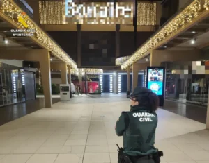 Detenida en Aldaia una mujer por estafar más de 7.000 euros en Bonaire 20 FOTO1 6