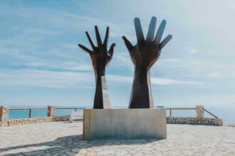 Monument a la Memòria Democràtica de Cullera.
