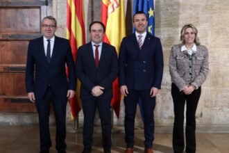 Juanfran Pérez Llorca, junto los presidentes de las diputaciones provinciales.