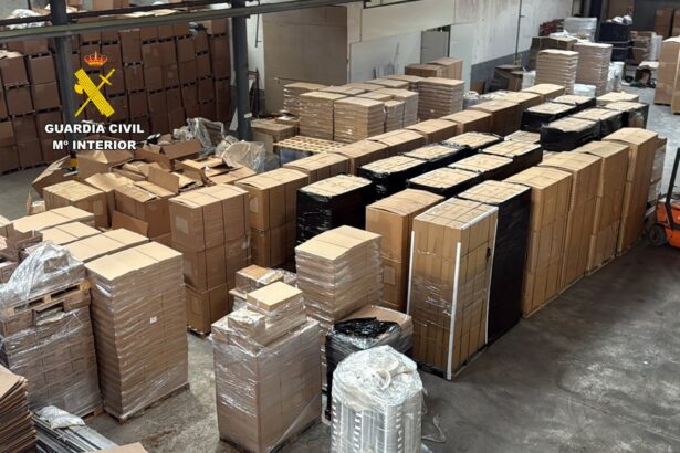 Tabac confiscatper la Guàrdia Civil a Muro.