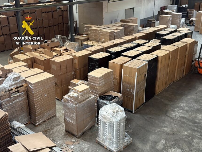 Tabac confiscatper la Guàrdia Civil a Muro.