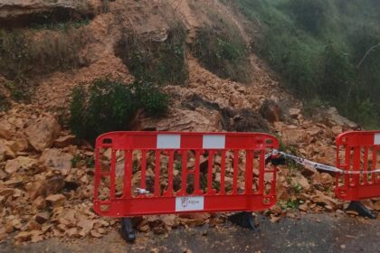 Accés tancat al castell de Xàtiva.