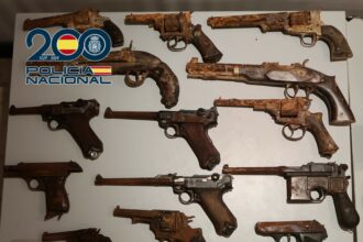 Imagen de las pistolas confiscadas en Alzira.