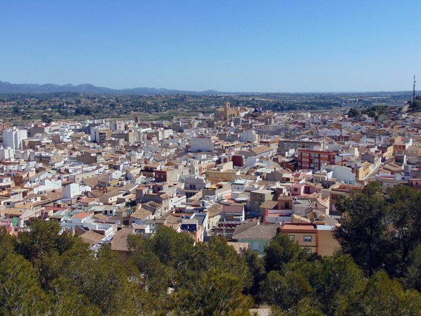 1920px Lliria des de Santa Barbara 2