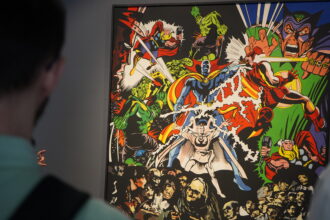 Obra de l'Equipo Crónica exposada a Xàtiva.