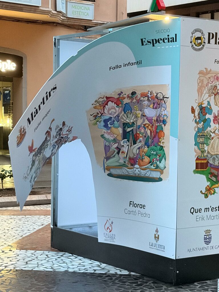Vandalizan la exposición de bocetos de las fallas de Gandia 2 IMG 20260228 WA0011