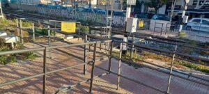 Paso peatones metro