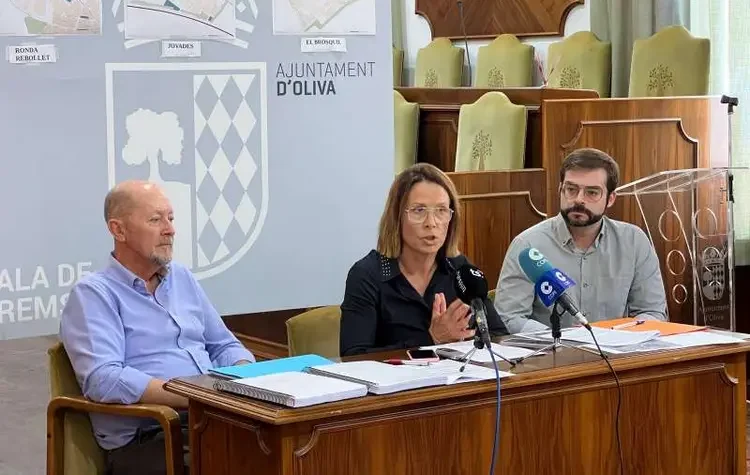 RodadepremsaMataAlcaldessaEnriqueParra 1 e1772444081390