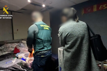 desfribrilador valencia editada.00 00 49 10.Imagen fija002