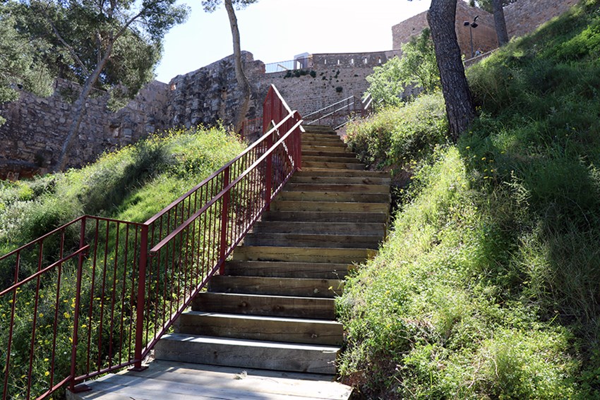 Entorn restaurat del Castell i del Teatre Romà de Sagunt.