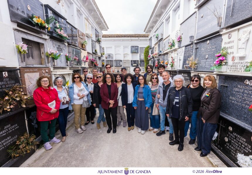 L'anunci s'ha fet al cementeri de Gandia.