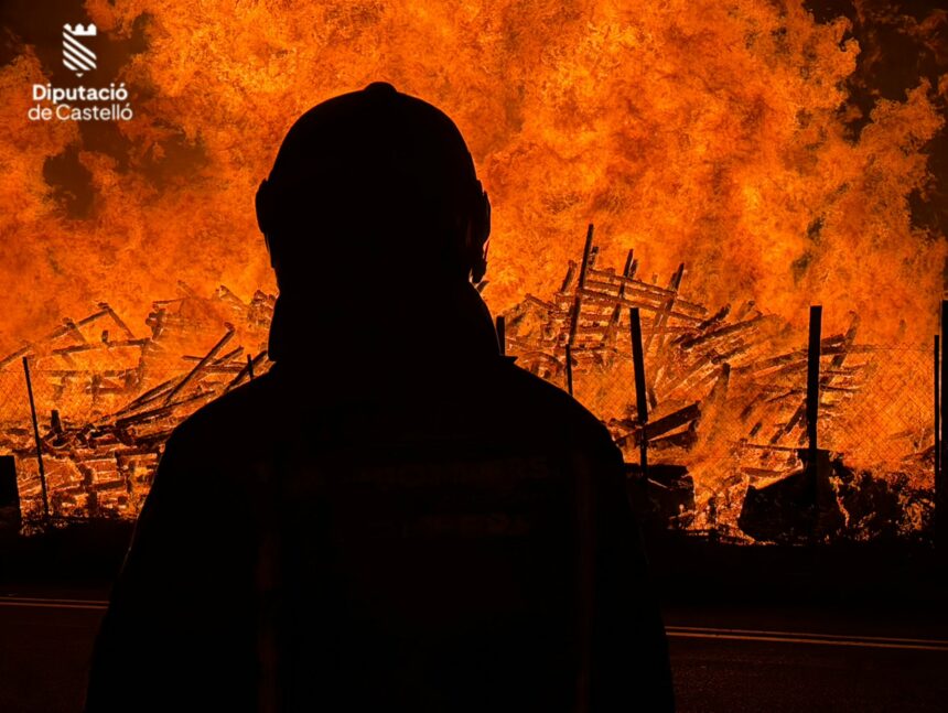 Imagen del incendio en Onda.