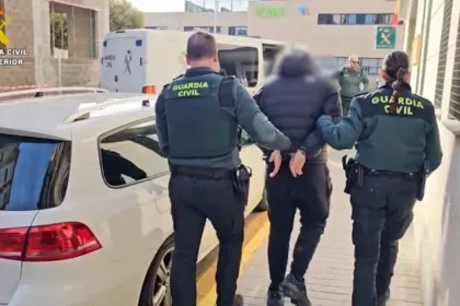 Uno de los detenidos en Aldaia.