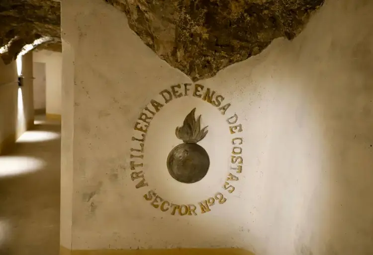 Decoració del refugi antiaeri de Cullera.