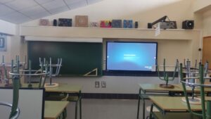 Huelga en educación: los sindicatos rechazan la segunda propuesta de servicios mínimos y el conflicto acaba en los tribunales 22 aula instituto vacia