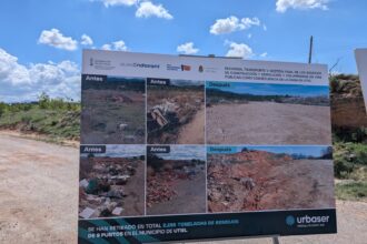 Cartel sobre el progreso del acopio de residuos de la DANA en Utiel.