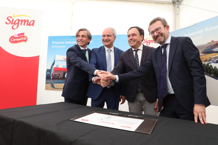 Acto del apoyo institucional valenciano a la nueva planta de Campofrío.