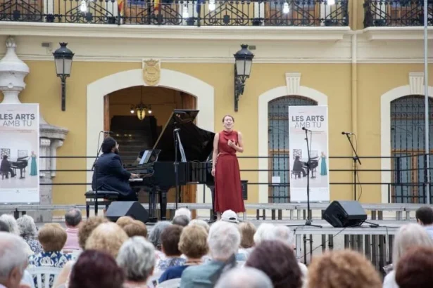 250615 Serenata Les Arts amb tu 7
