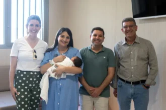 Blanca és la primera xiqueta nascuda al nou Hospital d'Ontinyent.