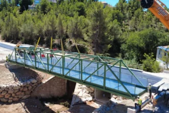 Pasarela entre Buñol y Alborache.