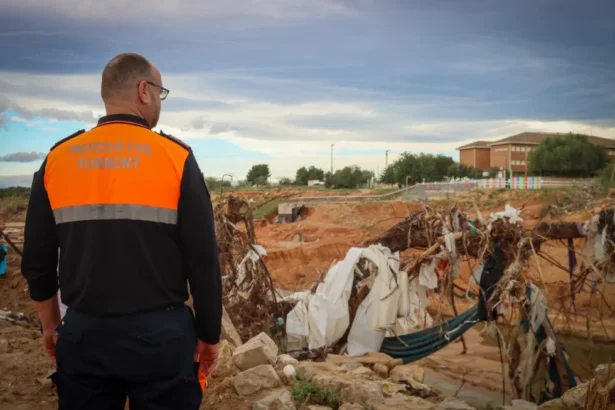 Protección Civil celebra 44 años de servicio en Torrent.