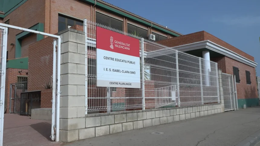 IES Isabel-Clara Simó de l'Alcúdia de Crespins.