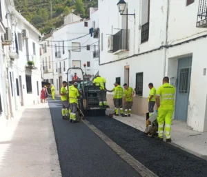 La Diputació finaliza la humanización de la travesía de Chulilla para ampliar aceras 16 chulillatravesia