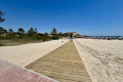 Playa de la Glea de Orihuela.