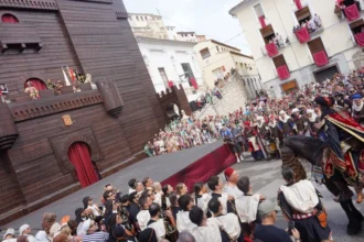 Acte de l'Ambaixada dels Moros i Cristians d'Ontinyent.