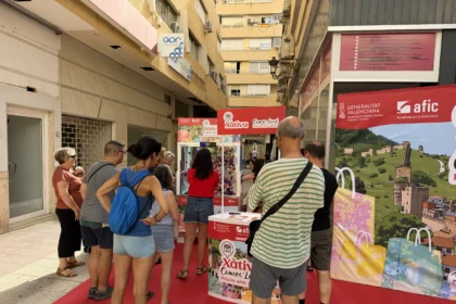 Xàtiva torna a posar en marxa ajudes per a l'inici del curs escolar.