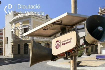 Megafonia instal·lada a Algemesí.
