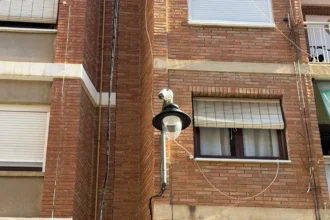 Imagen de una de las cámaras de control de tráfico en Quart de Poblet.