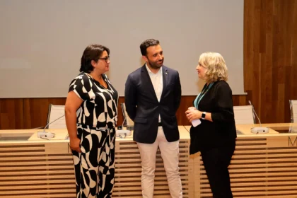 L'alcalde de Sagunt, Darío Moreno, ha participat en la conferència al Museu Arqueològic Nacional.