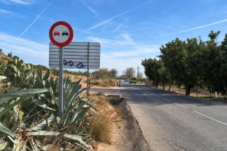Carretera entre Sagunt i Petrés.