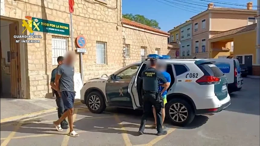 La Guardia Civil ha detenido a siete personas en la operación.