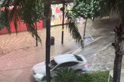 Episodio de lluvias en Torrent.