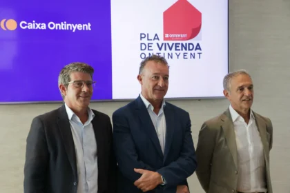 Caixa Ontinyent col·laborarà amb l'ajuntament de la ciutat.